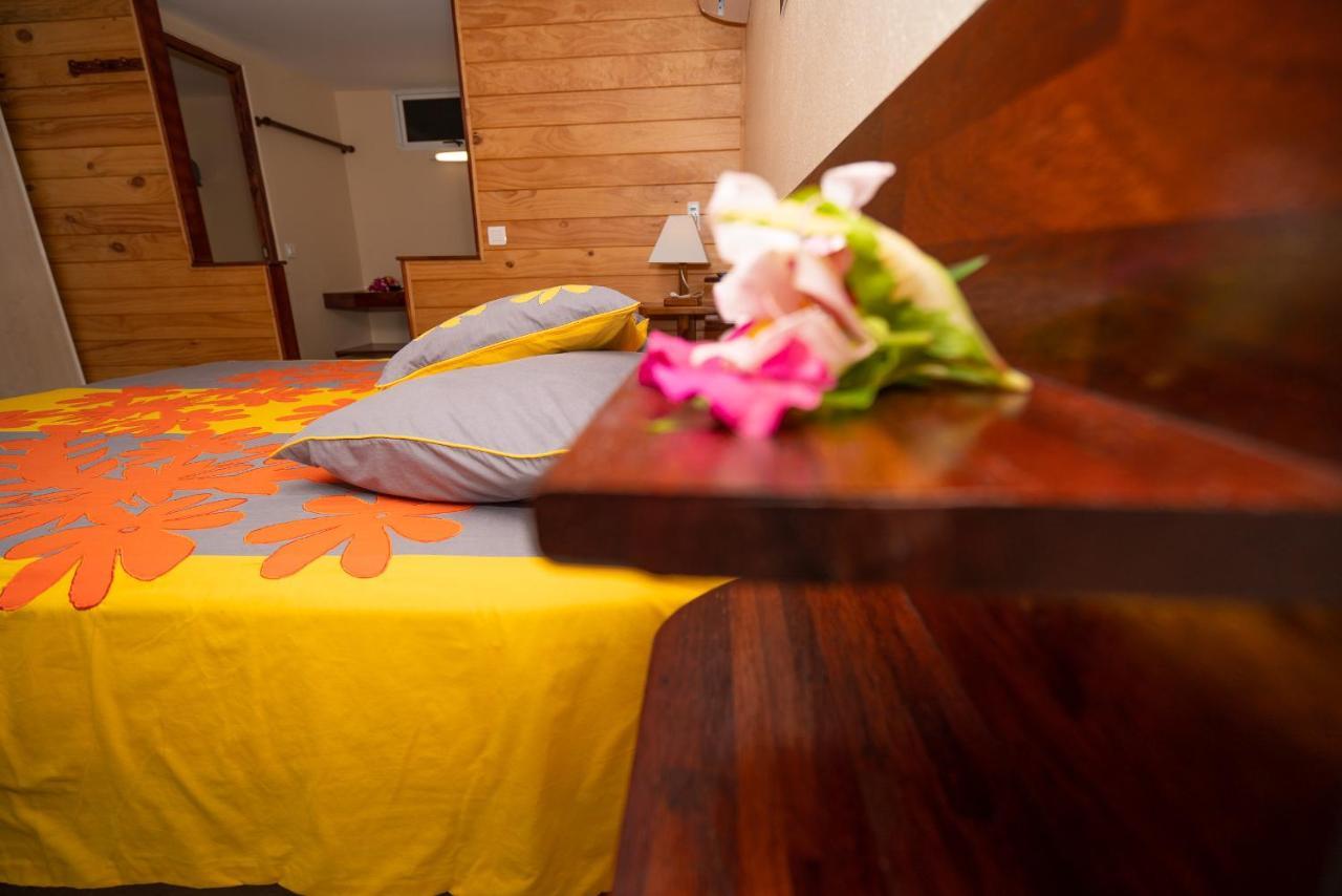 Bora Bora Holiday'S Lodge 外观 照片